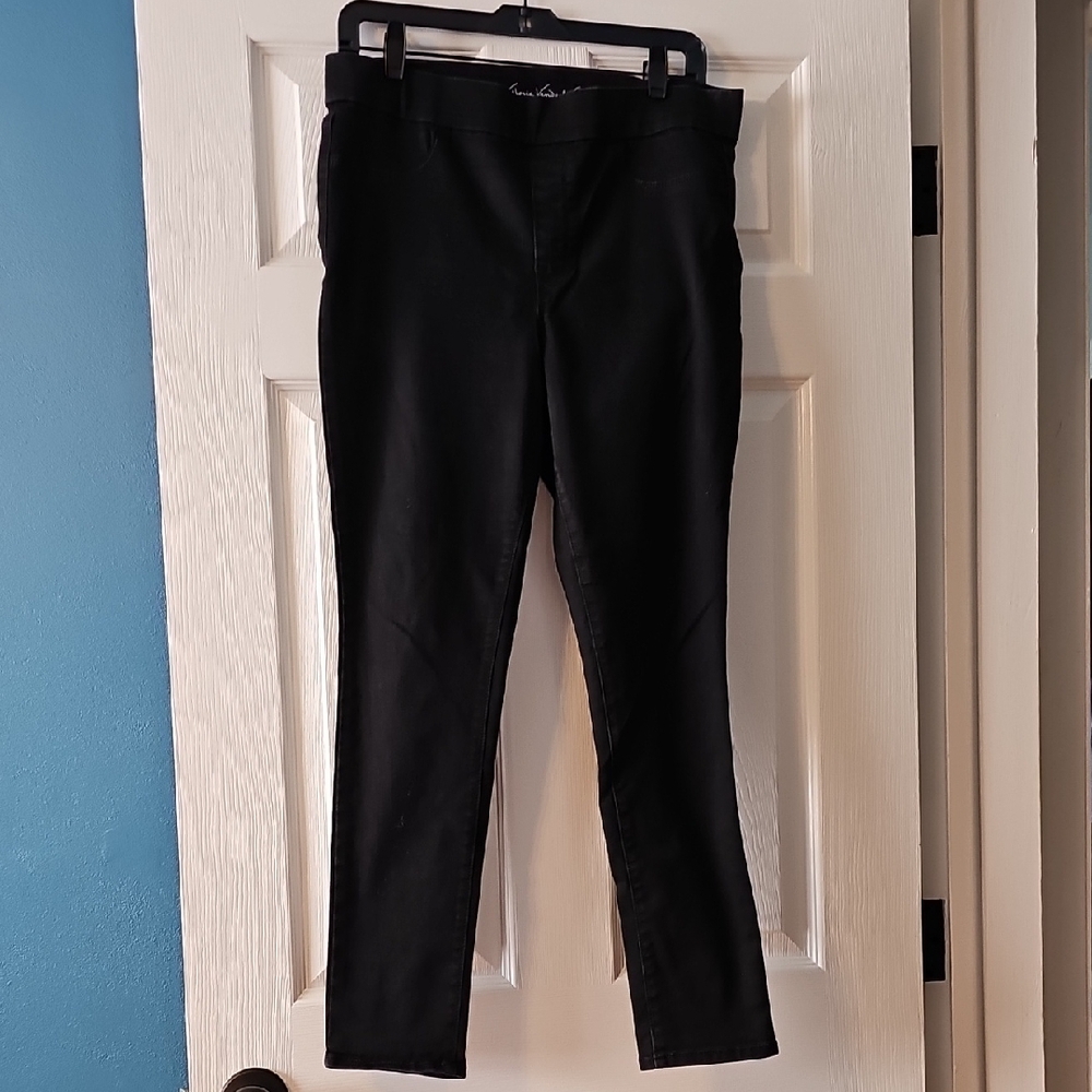 Black Skinny Pants